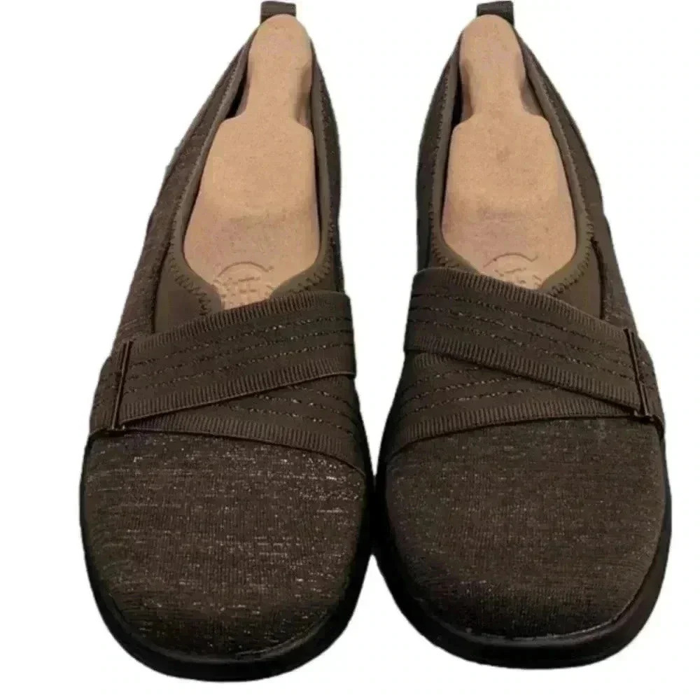 Bzees Womens Niche Slip On Sneaker